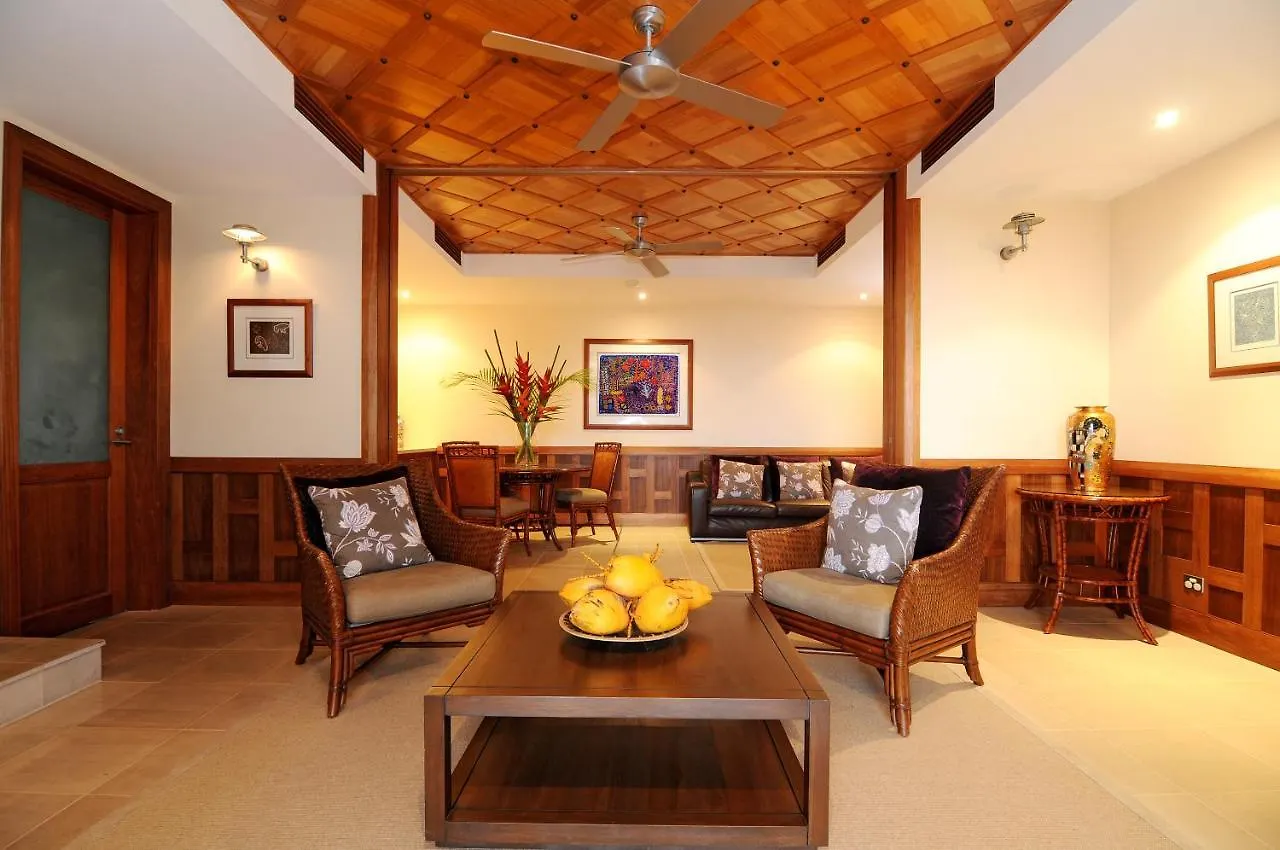 Villa Empat Puluh Dua Port Douglas